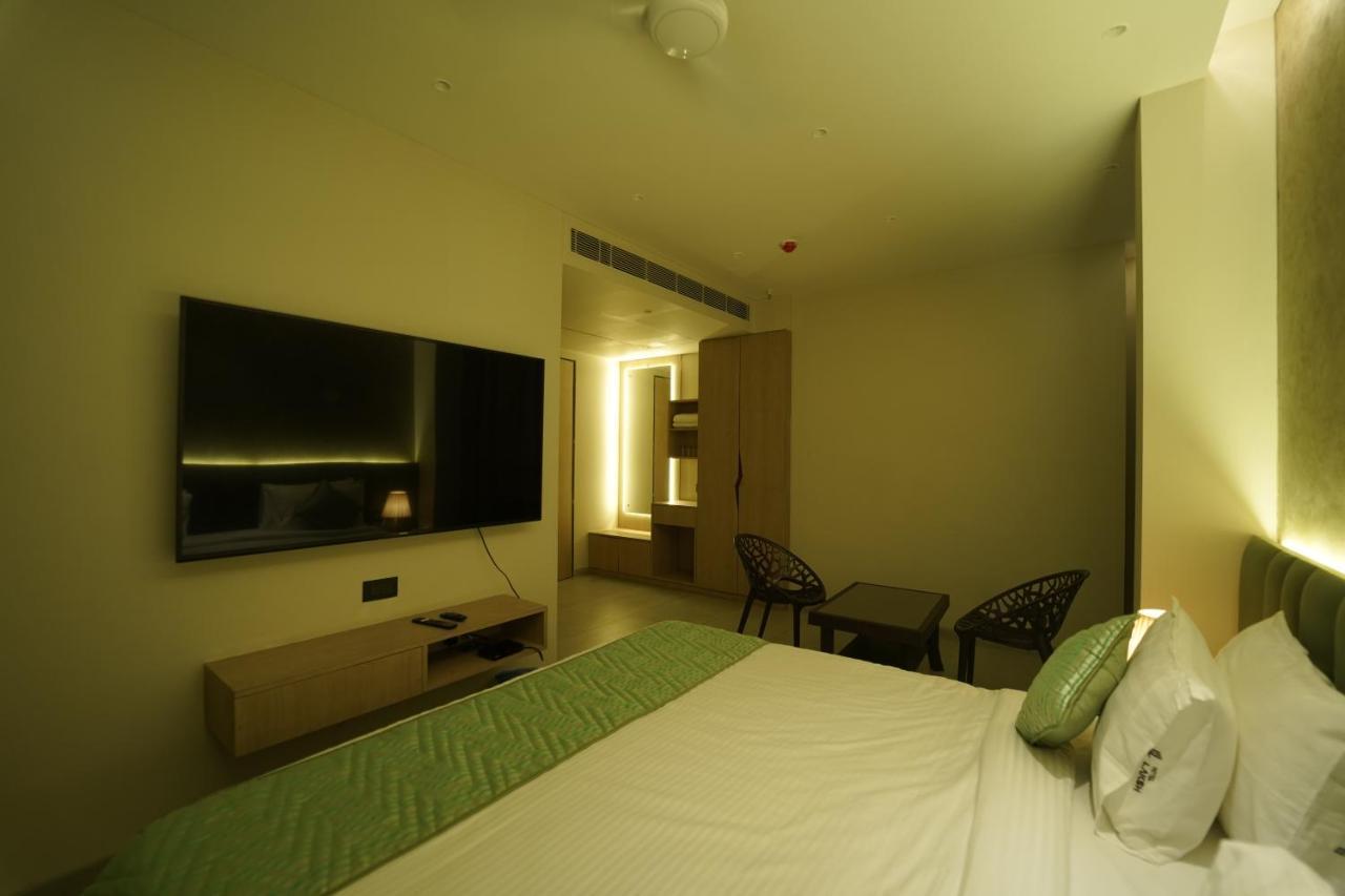 Hotel Laksh Rāipur Eksteriør bilde