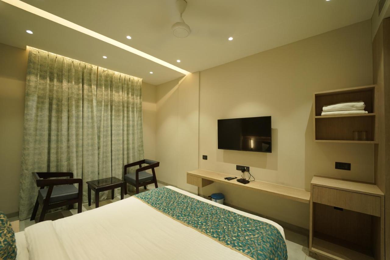 Hotel Laksh Rāipur Eksteriør bilde