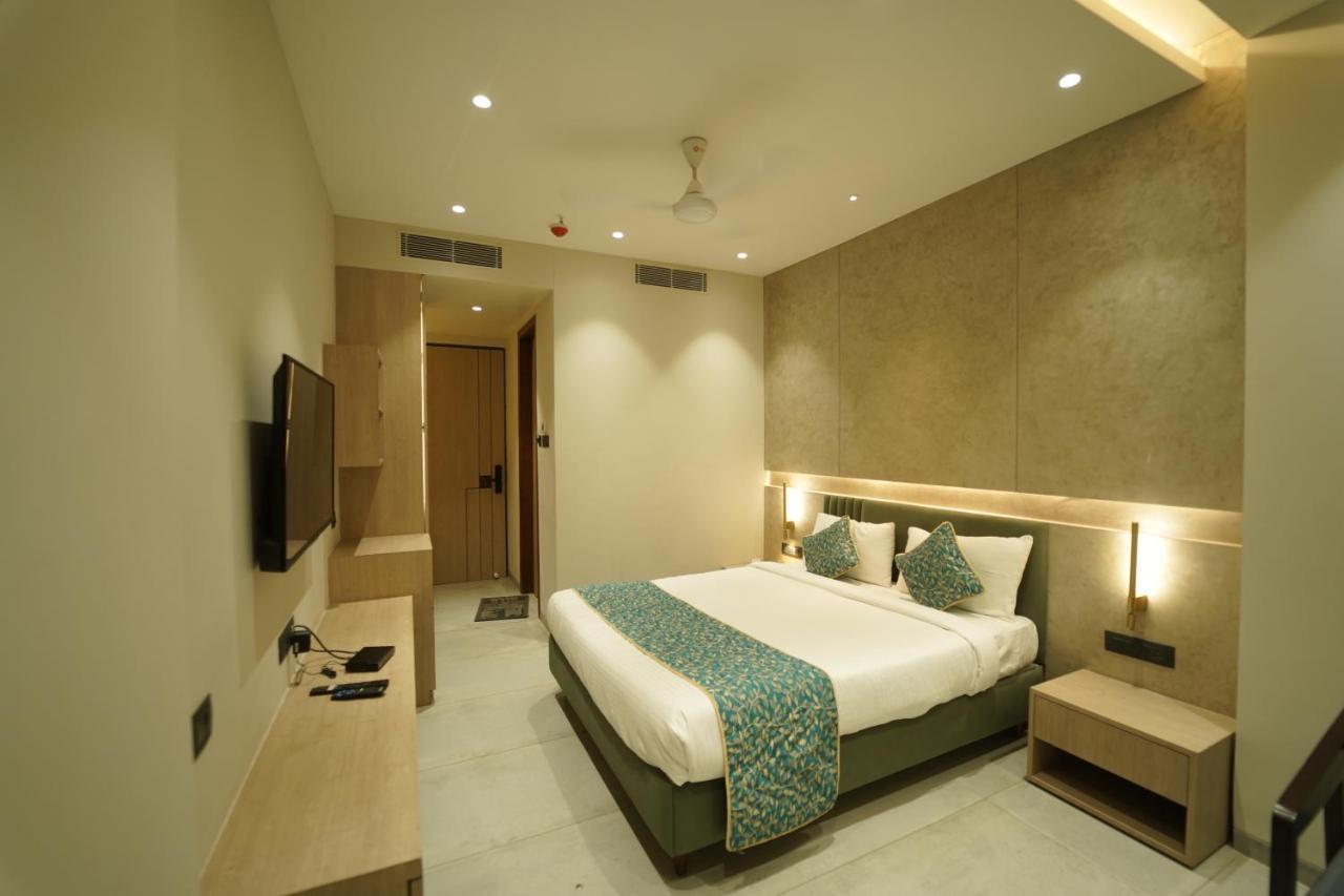 Hotel Laksh Rāipur Eksteriør bilde